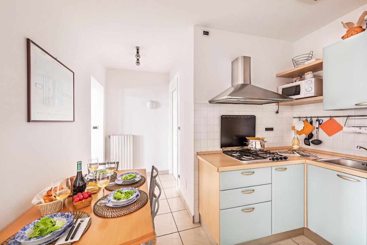 Appartamento Gaudio Flat Near Ariston Theater By Wonderful Italy Sanremo Esterno foto